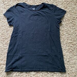 Plain black Victoria’s Secret PINK tee shirt. Size large with minimal wear.